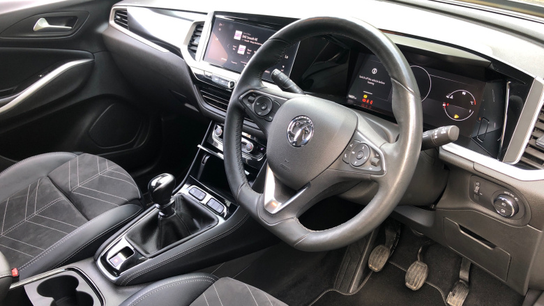 Vauxhall Grandland 1.2 Turbo Ultimate 5dr Petrol Hatchback